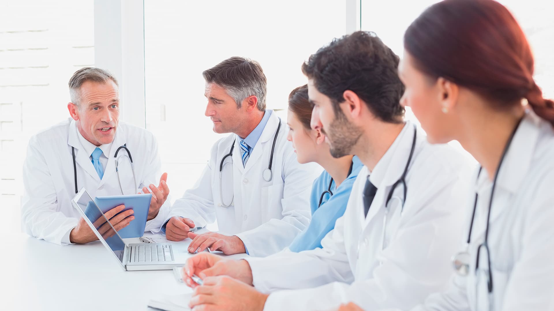 2° Capitulo - Debate - Papel de los inositoles en el manejo de la resistencia a la insulina asociada al SOP y su sinergia al alfa lactoabumina